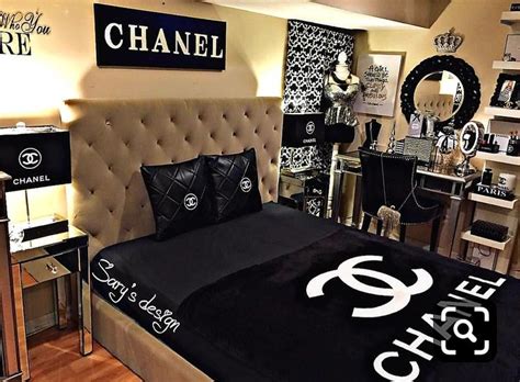 Chanel Dorm Decor 